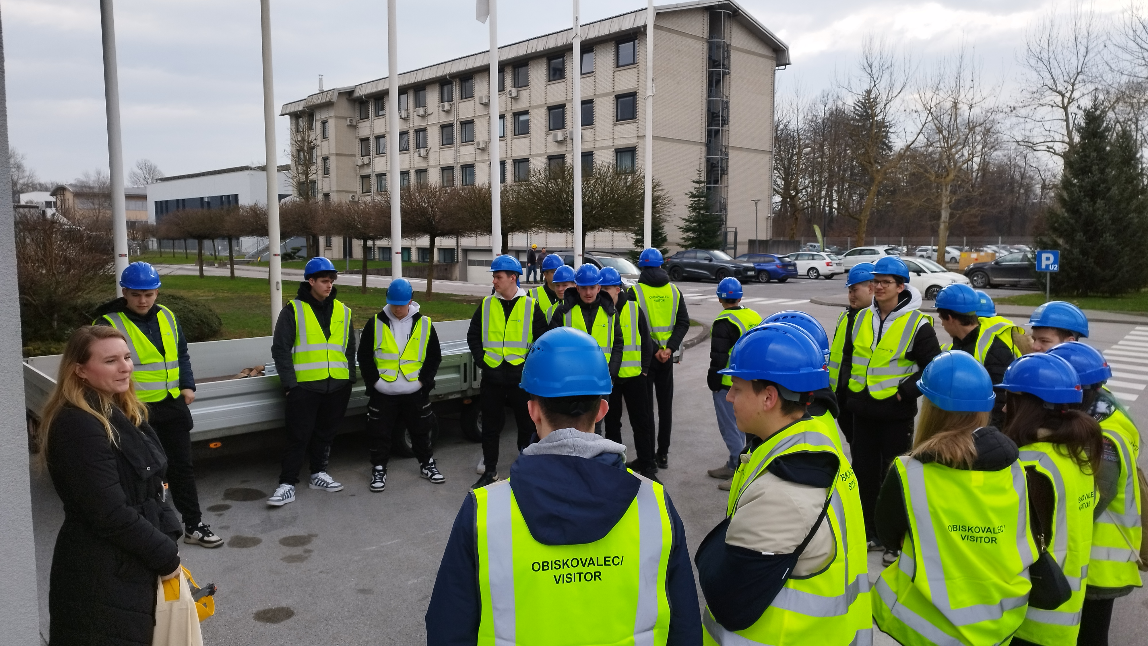 1000012598 1000012598